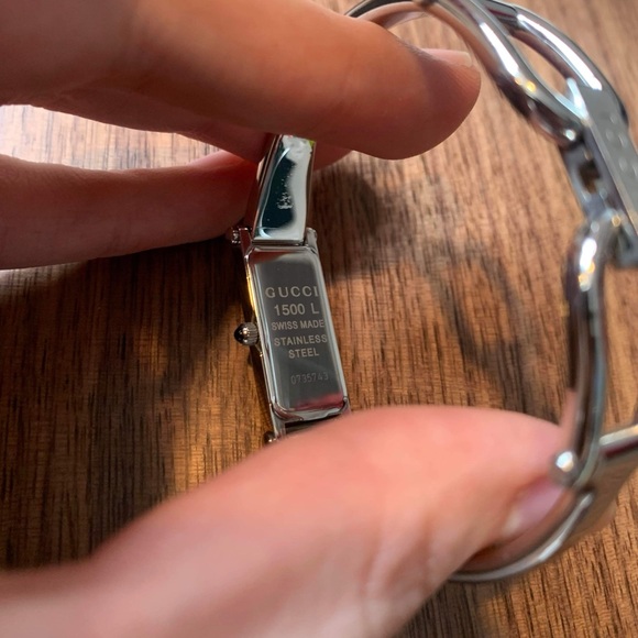 Gucci pink/silver watch - Picture 4 of 5